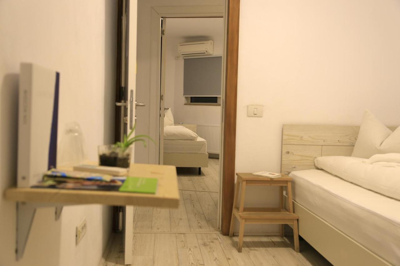 Bread&Breakfast Hostel Βουκουρέστι Εξωτερικό φωτογραφία