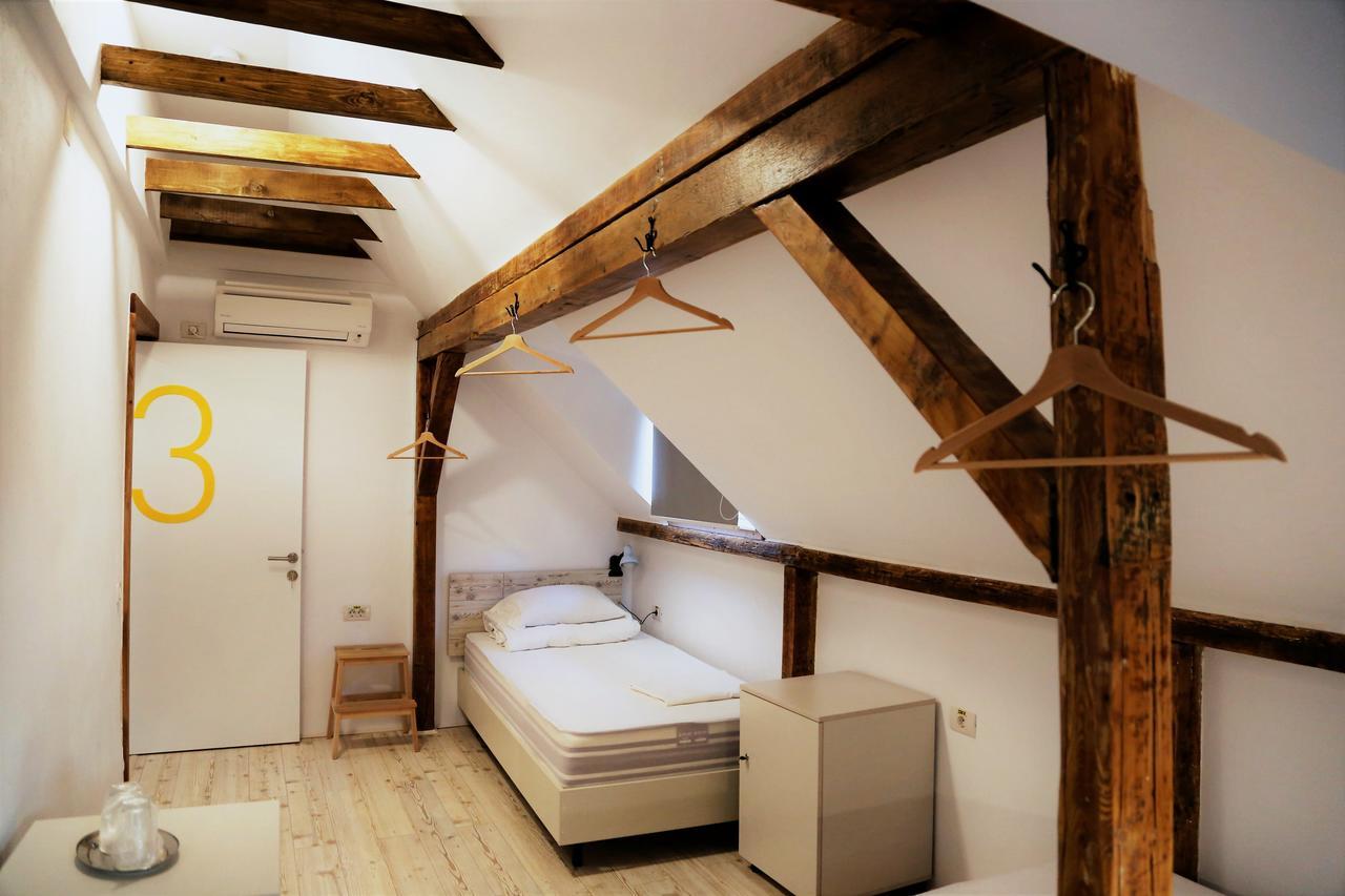 Bread&Breakfast Hostel Βουκουρέστι Εξωτερικό φωτογραφία