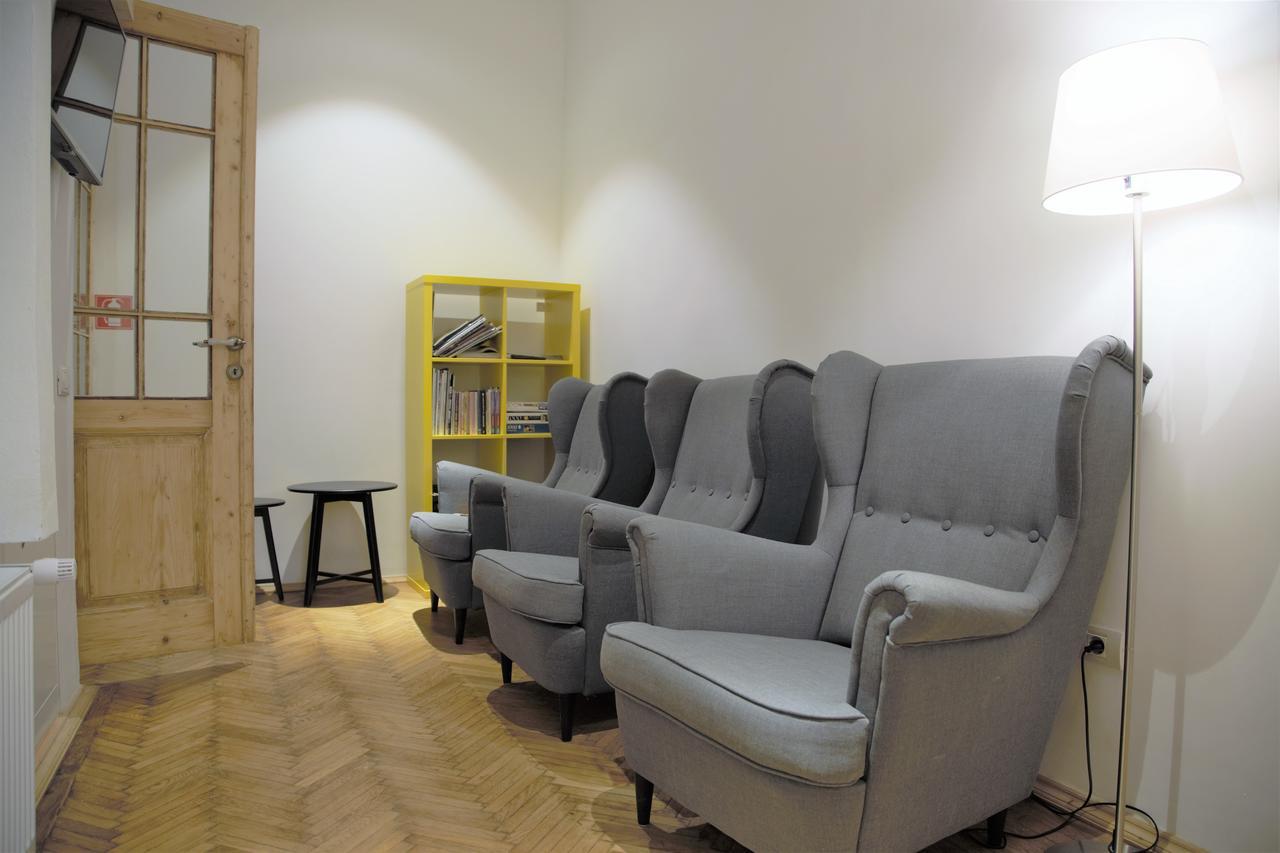 Bread&Breakfast Hostel Βουκουρέστι Εξωτερικό φωτογραφία