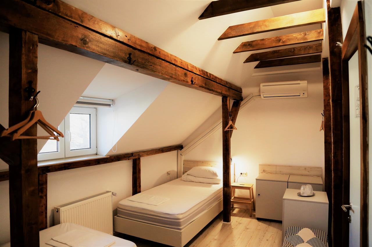 Bread&Breakfast Hostel Βουκουρέστι Εξωτερικό φωτογραφία