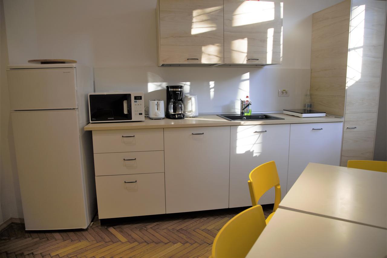 Bread&Breakfast Hostel Βουκουρέστι Εξωτερικό φωτογραφία