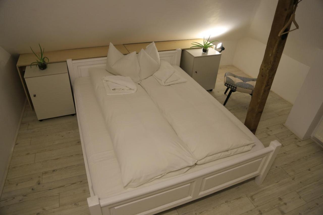 Bread&Breakfast Hostel Βουκουρέστι Εξωτερικό φωτογραφία